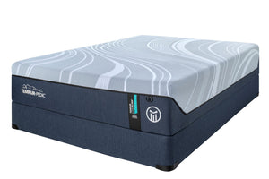 Tempur-Pedic LuxeAlign® 2.0 Medium Hybrid 13" King Mattress and Split Boxspring Set