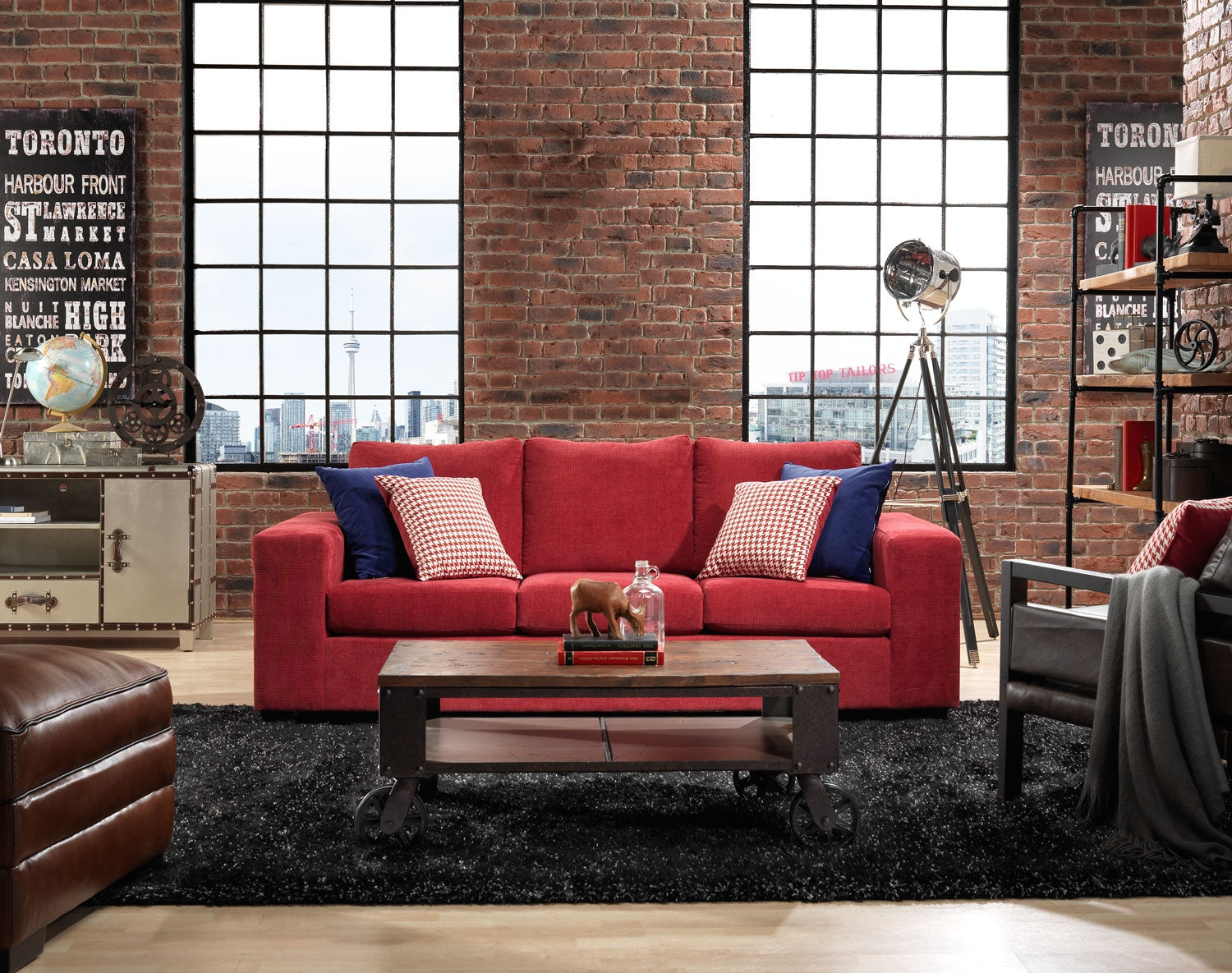 Leons fava on sale chaise sofa